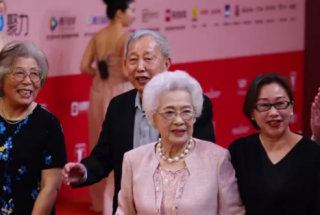 ​“人民艺术家”秦怡迎来100岁生日！她的5个养生秘笈值得我们学习！